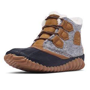 Sorel Out n About Plus NIB